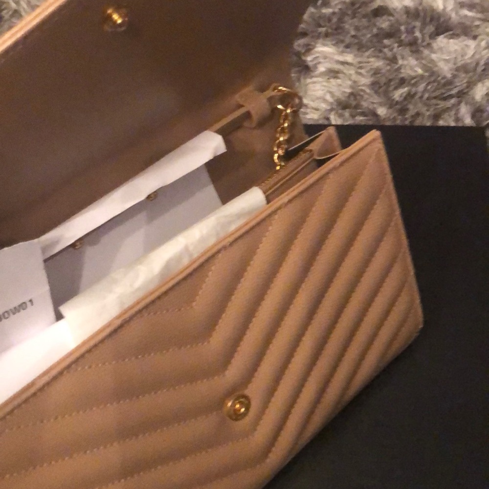 YSL WALLET ON CHAIN - Picture 3 of 7